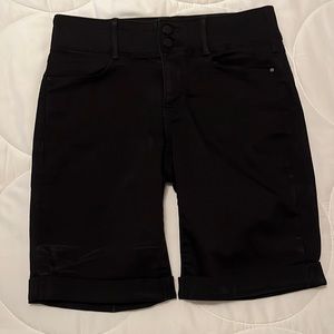 Women’s Apt 9 Bermuda Shorts Size 8